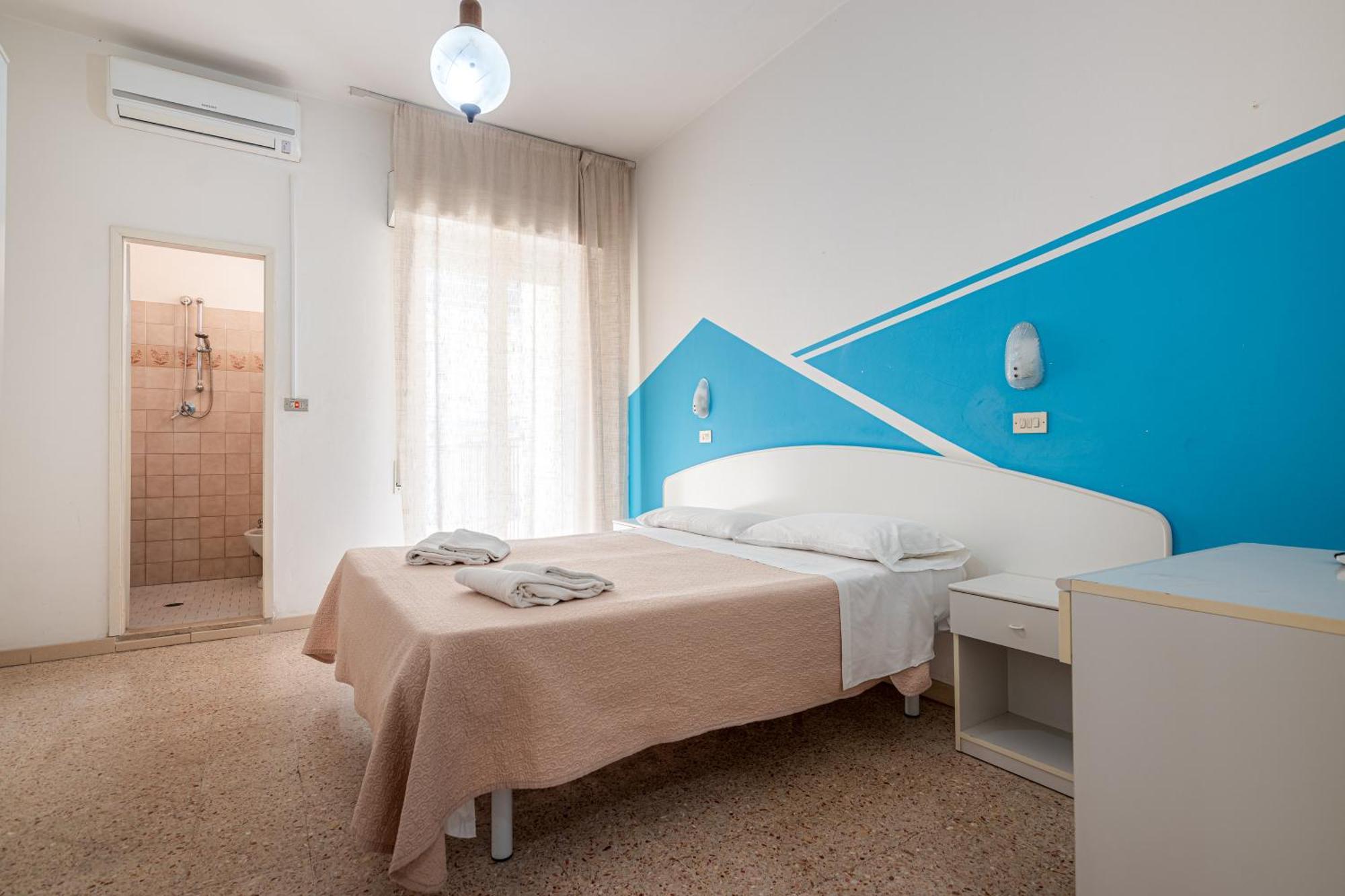 Hotel Serafini リミニ エクステリア 写真