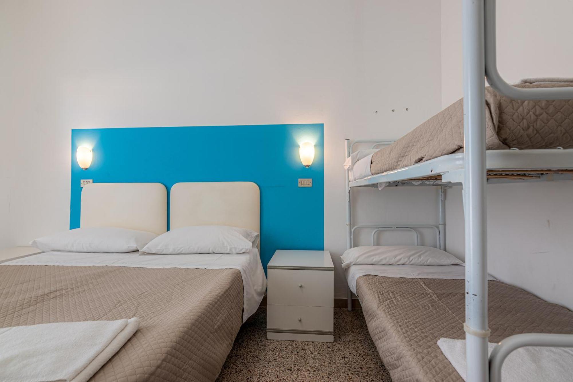 Hotel Serafini リミニ エクステリア 写真