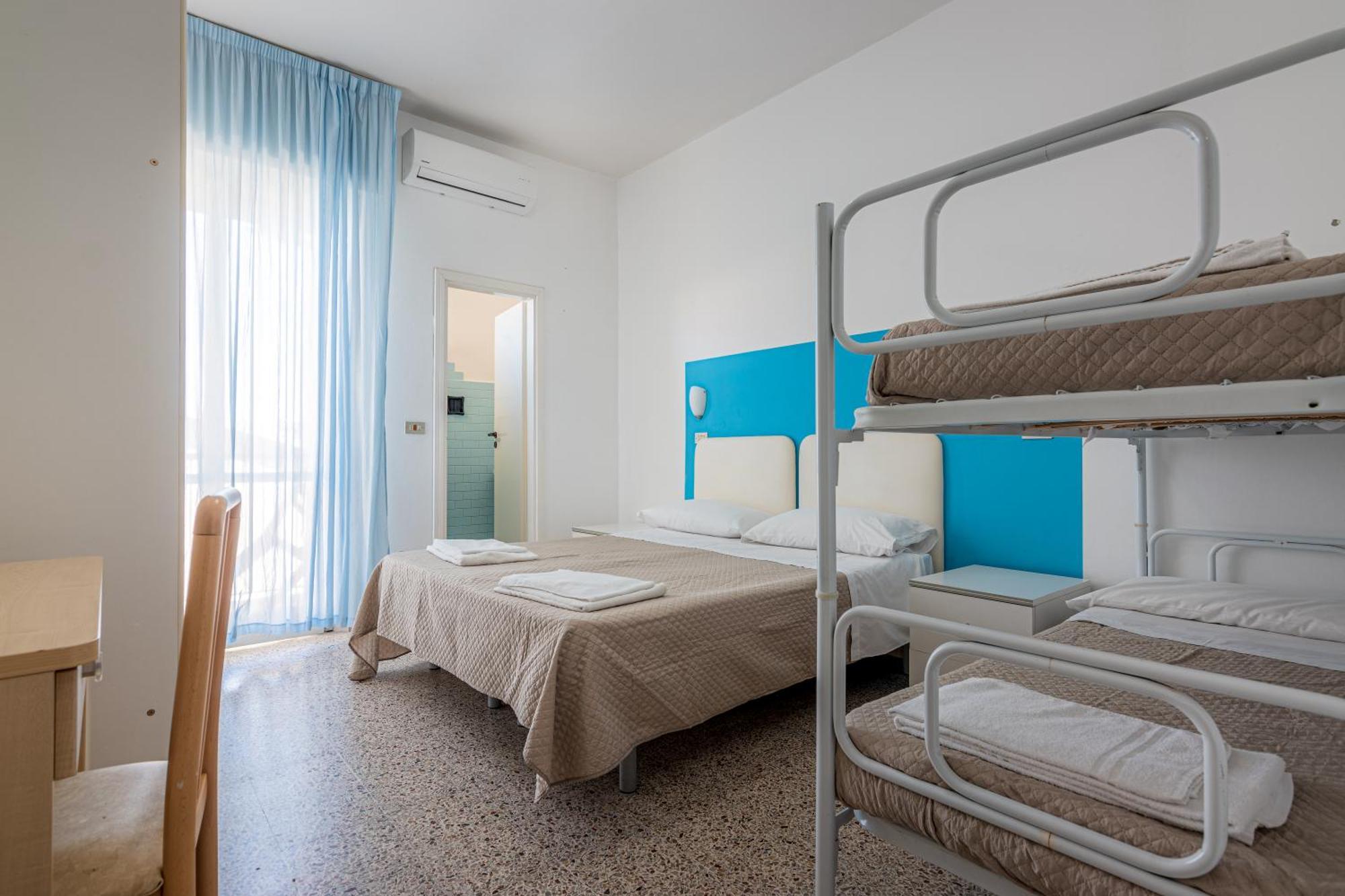Hotel Serafini リミニ エクステリア 写真